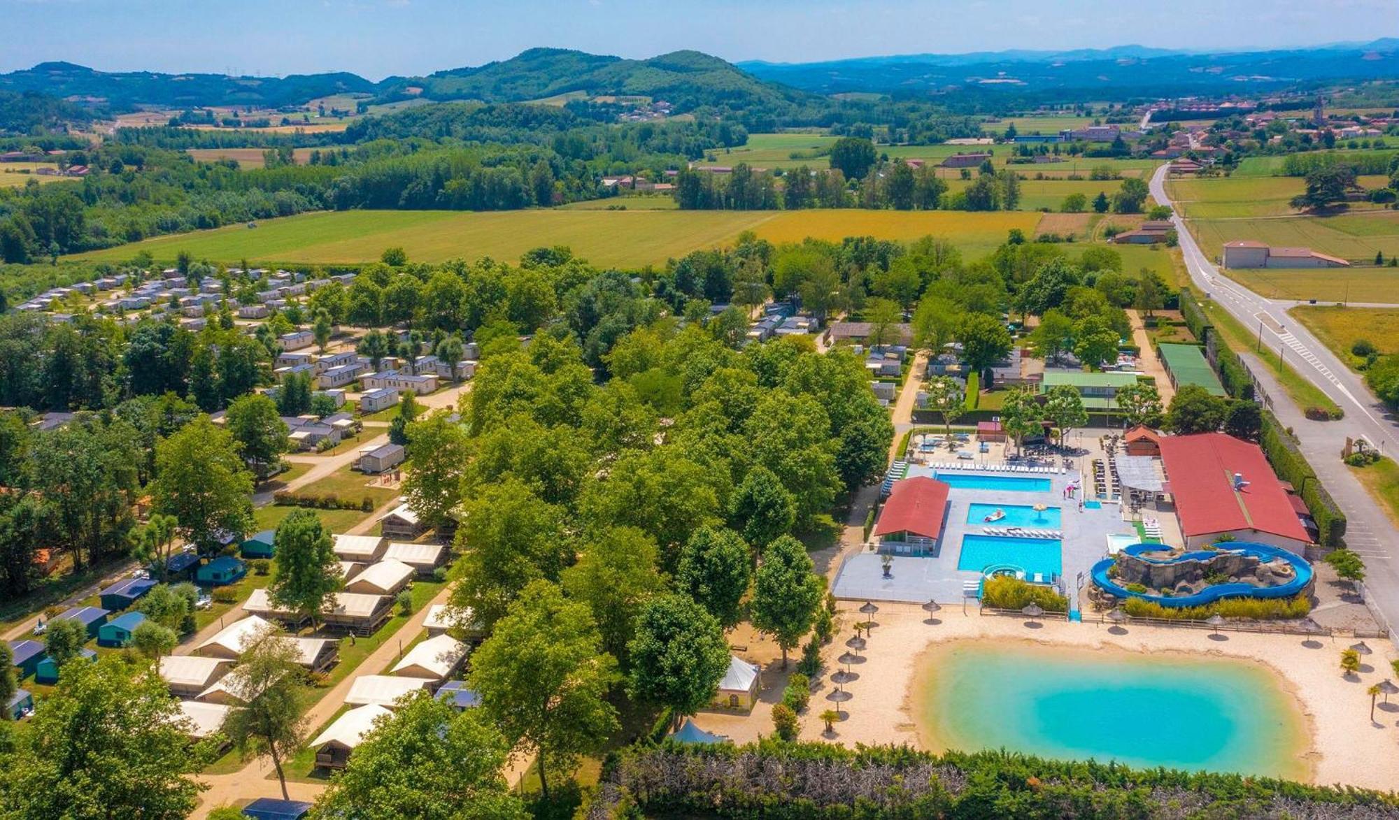 Camping Chateau De Galaure Chateauneuf-de-Galaure Kültér fotó